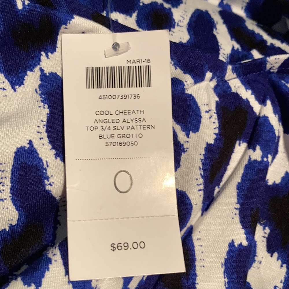 NWT Blue & black cheetah pattern 3/4 sleeve top - Picture 3 of 3